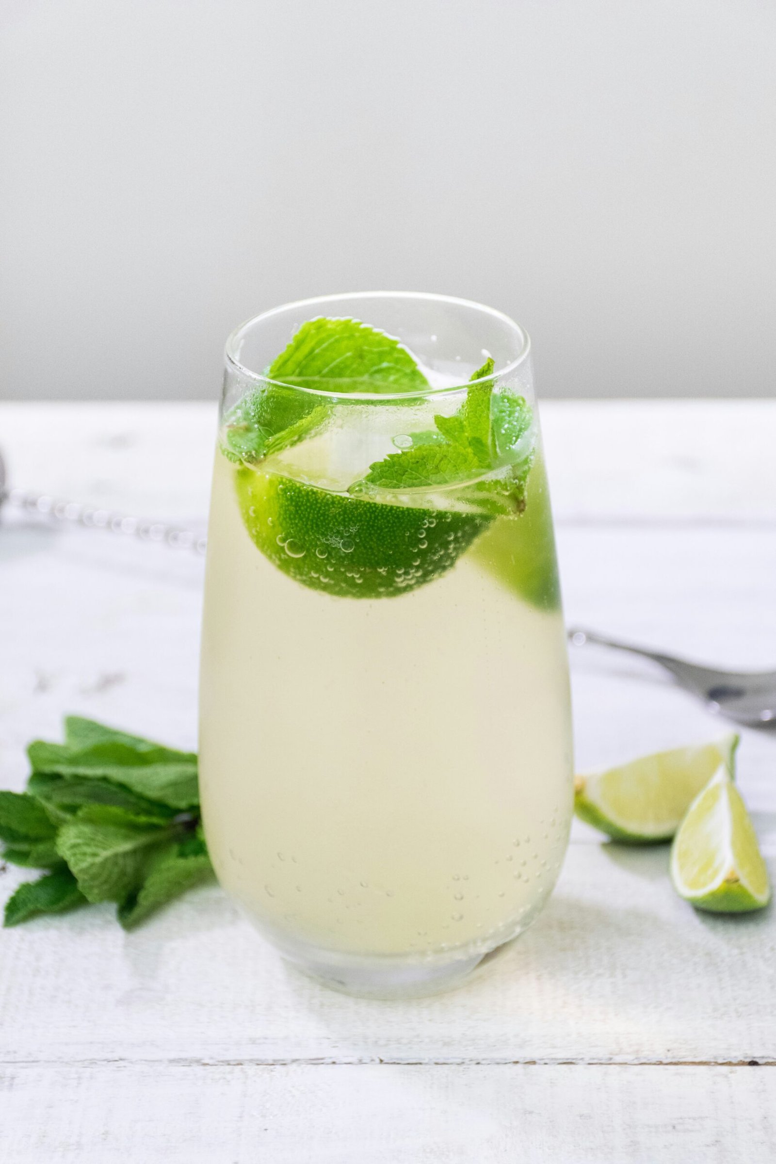 Refreshing Summer Recipe: Traditional Lime Mojito